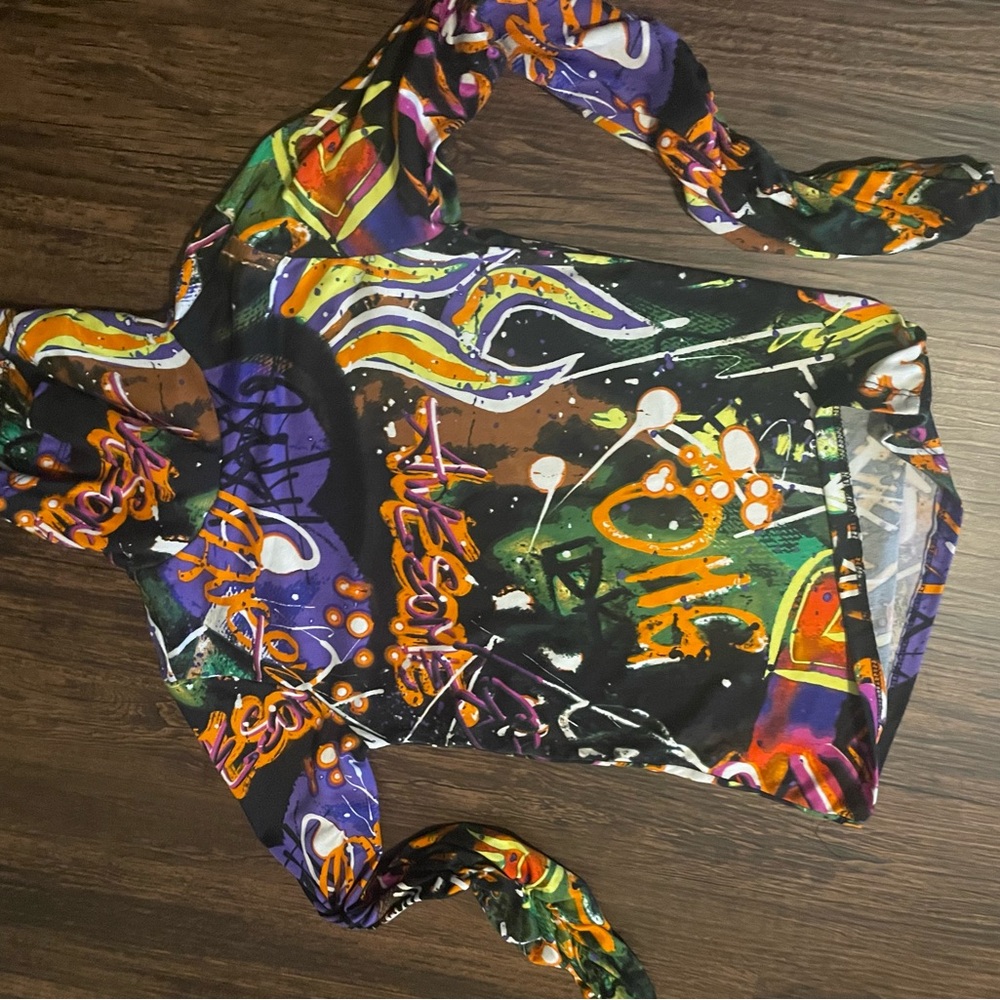 Graffiti turtle neck top